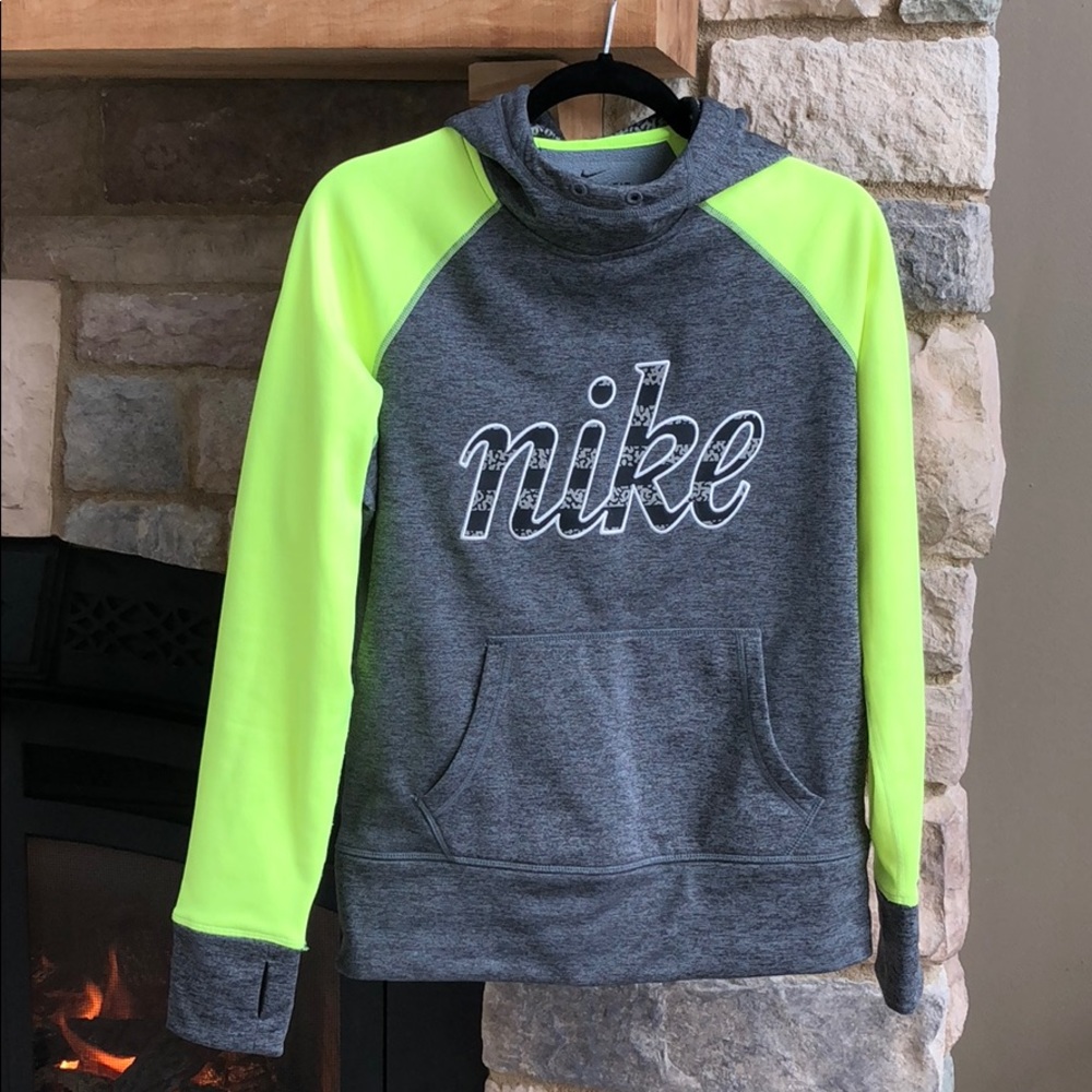 Nike Therma-Fit Hoodie